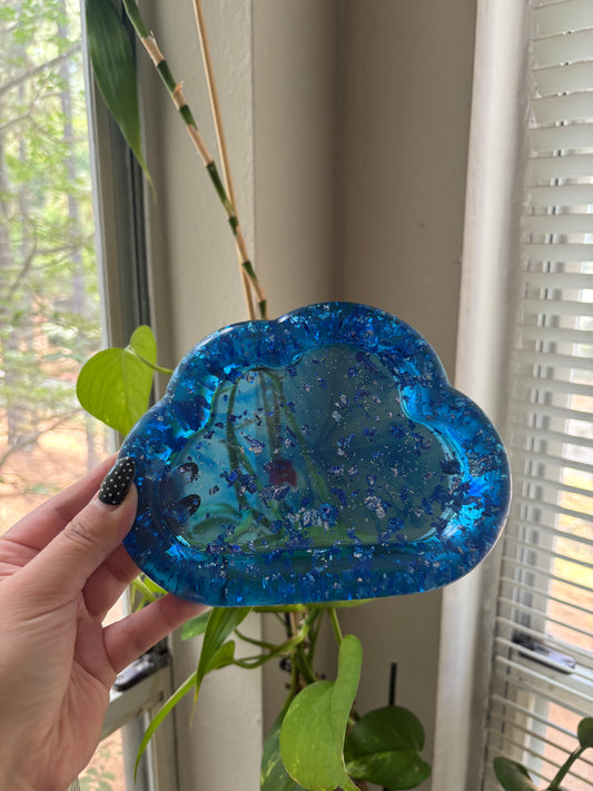 Blue cloud tray