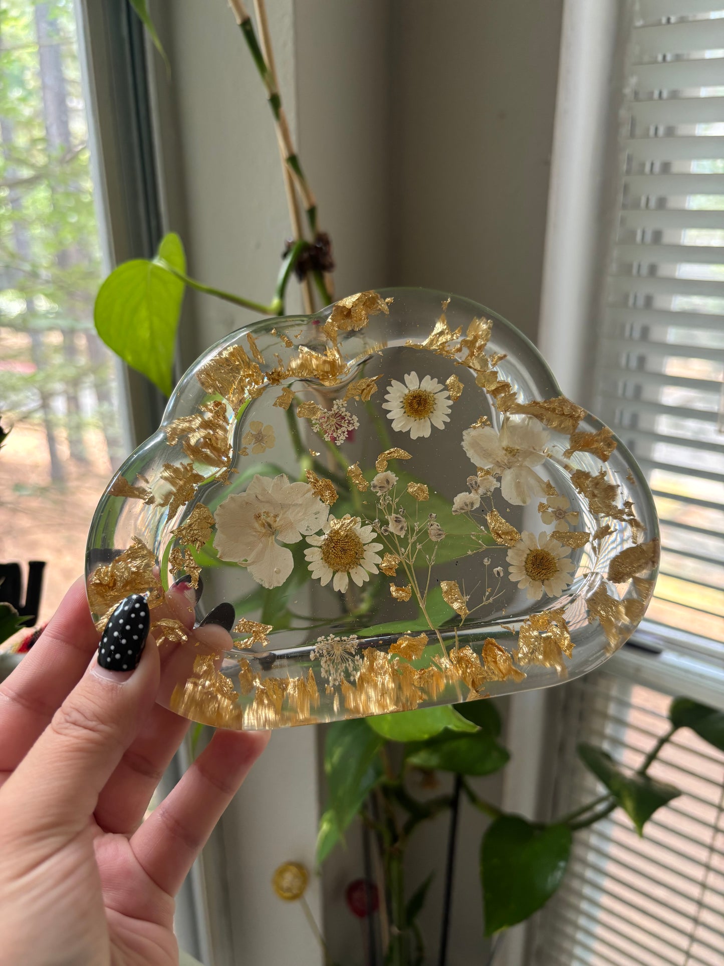white floral cloud tray