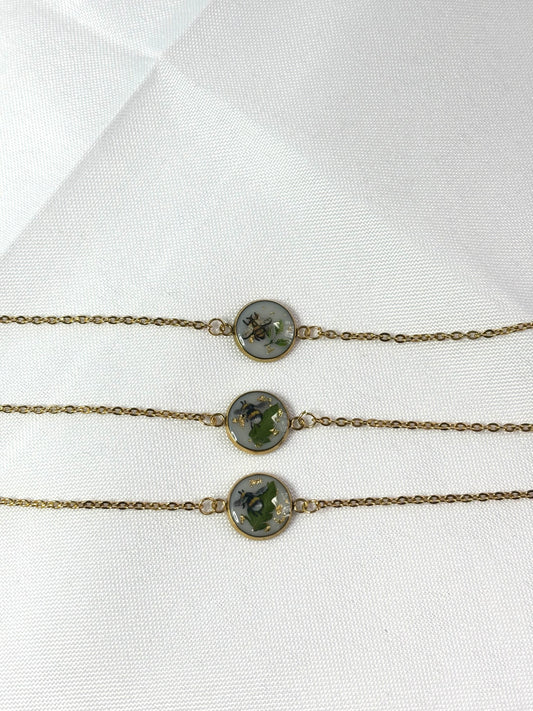 Gold bee bracelet