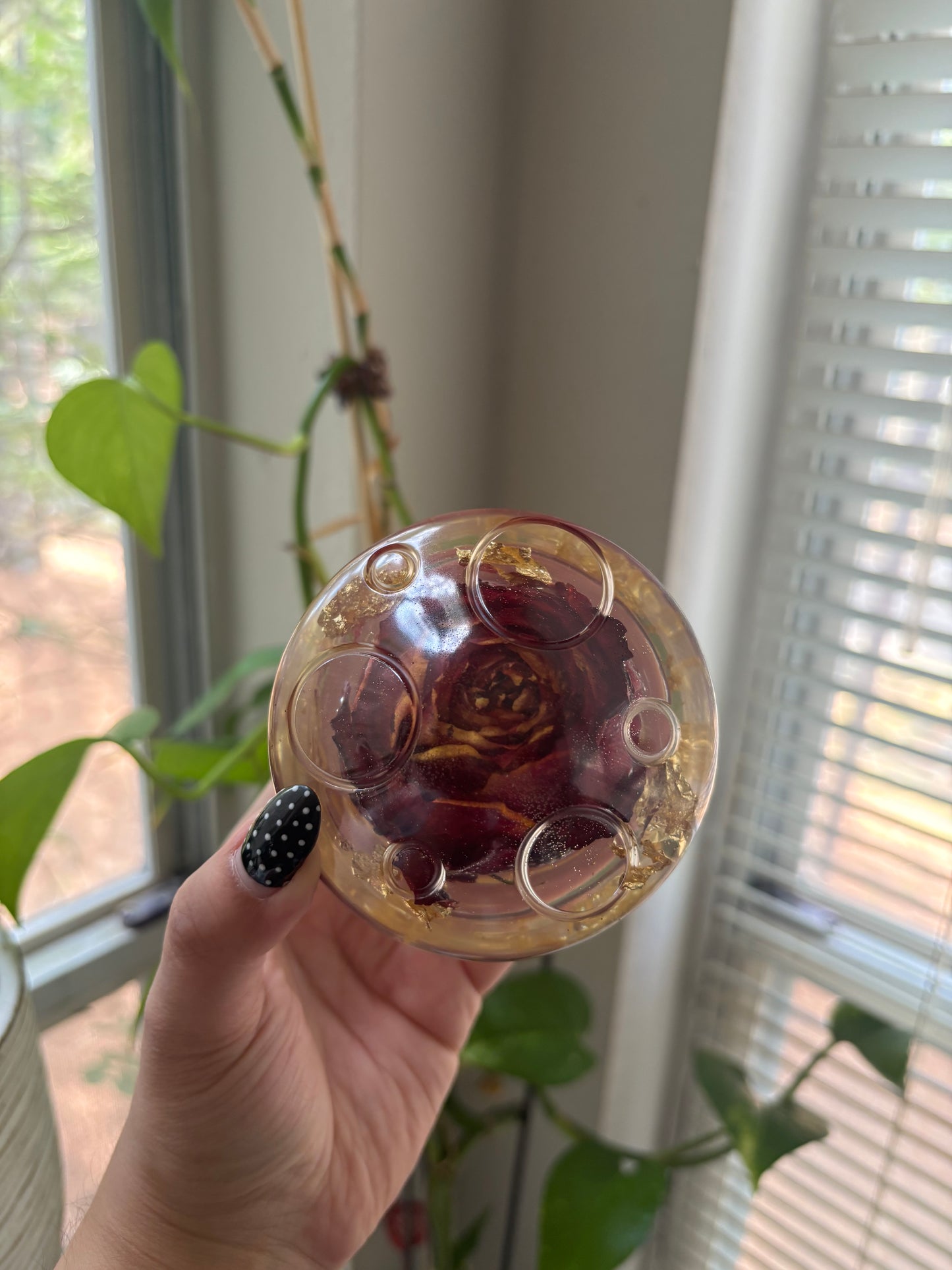 Red rose mushroom jar