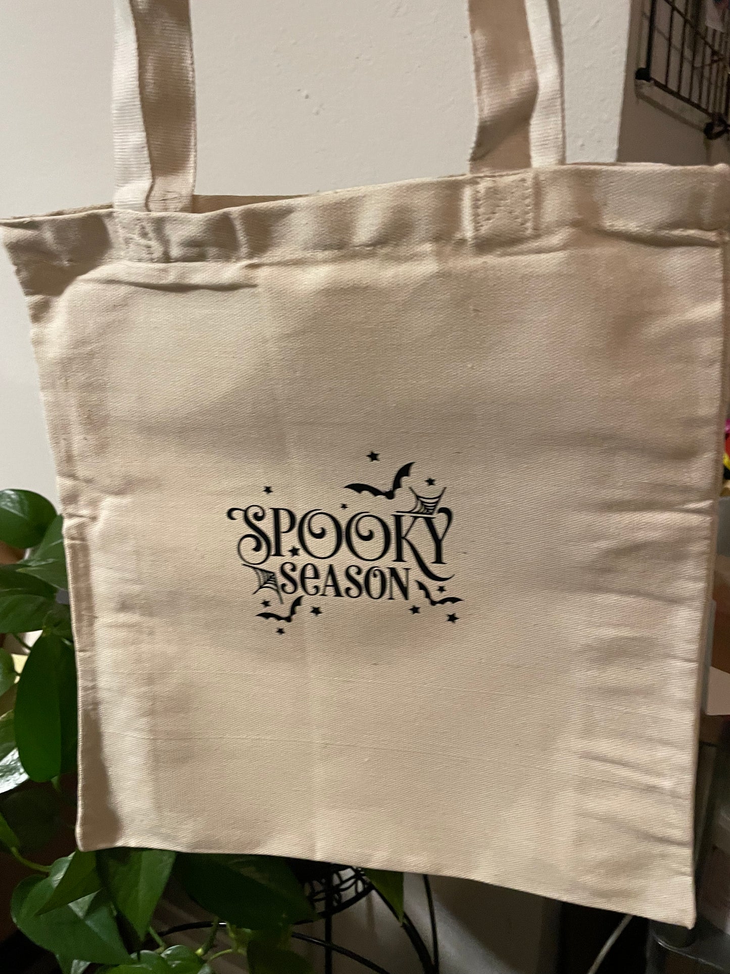 Spooky minimal tote bag
