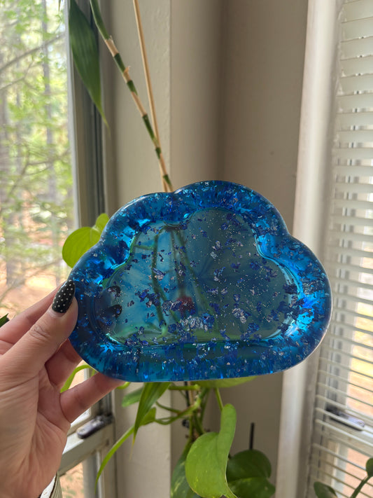 Blue cloud tray