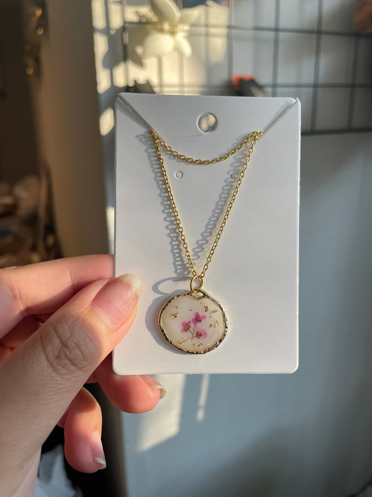 Dainty Floral gold necklace