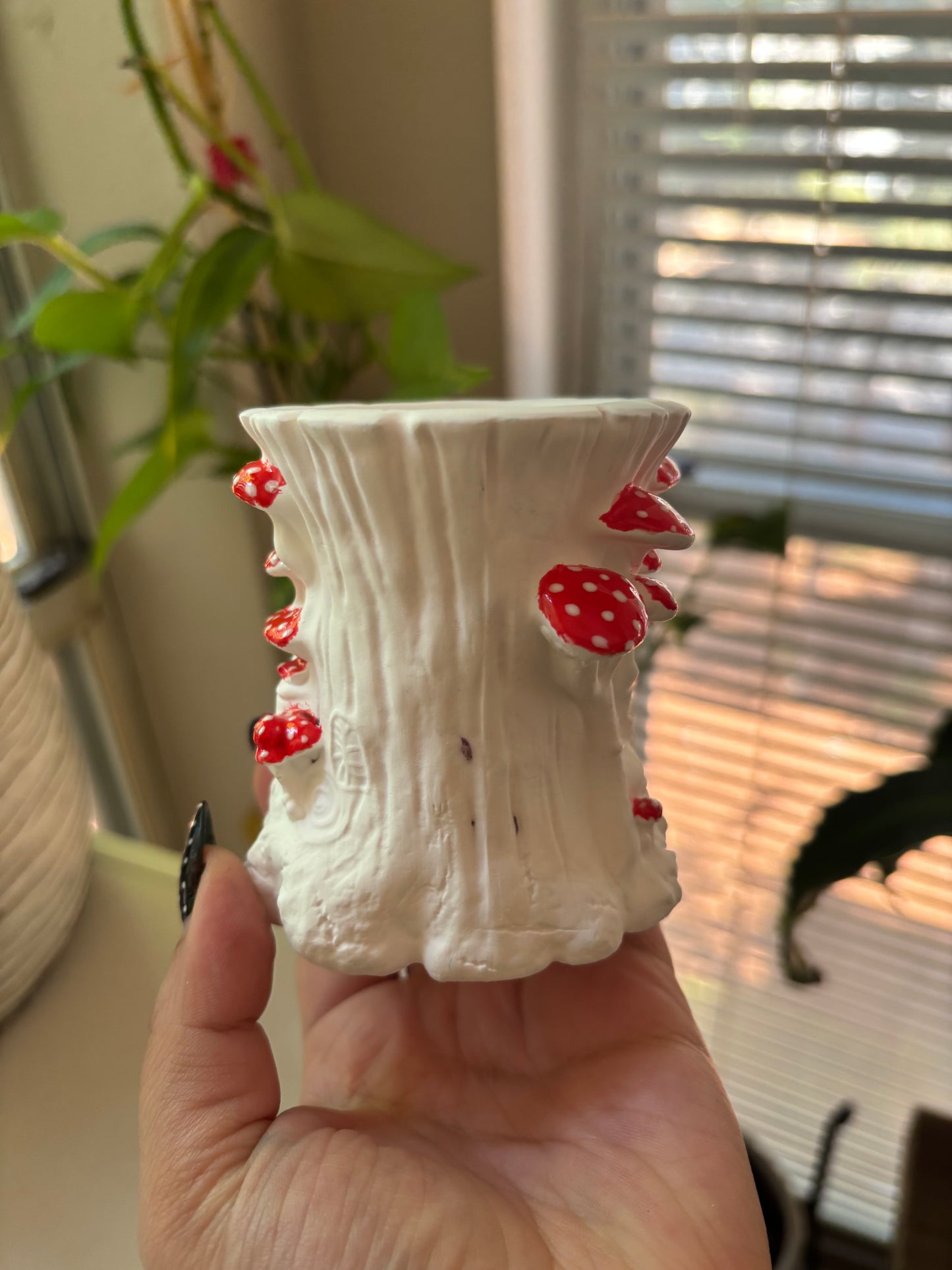 Mushroom stump (PRE-ORDER)