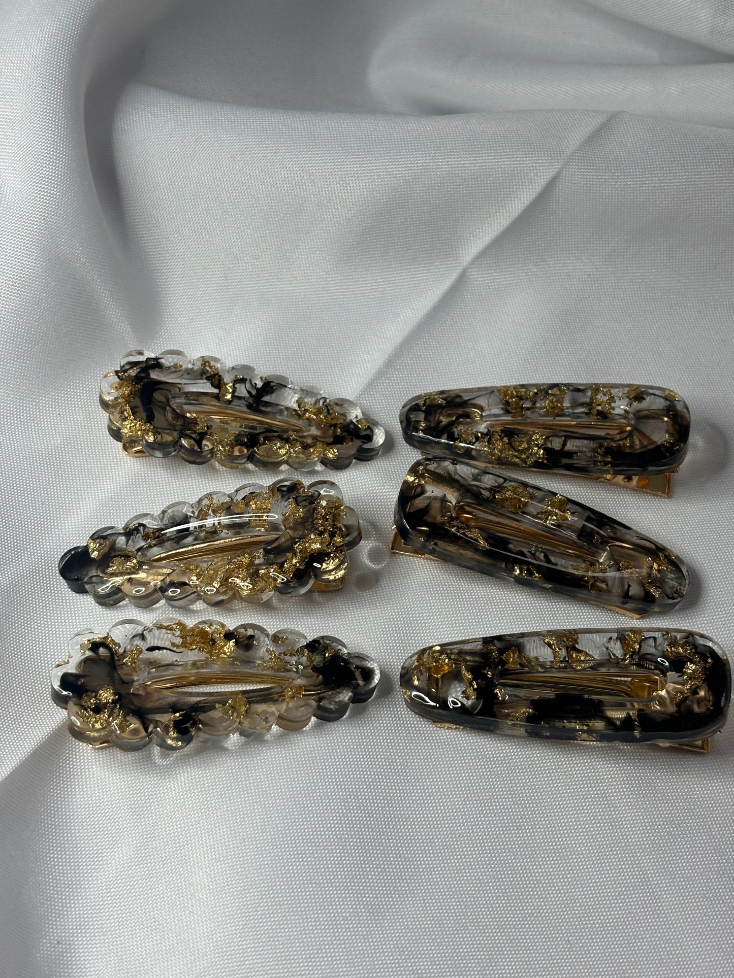 Black & goldflake hair clips