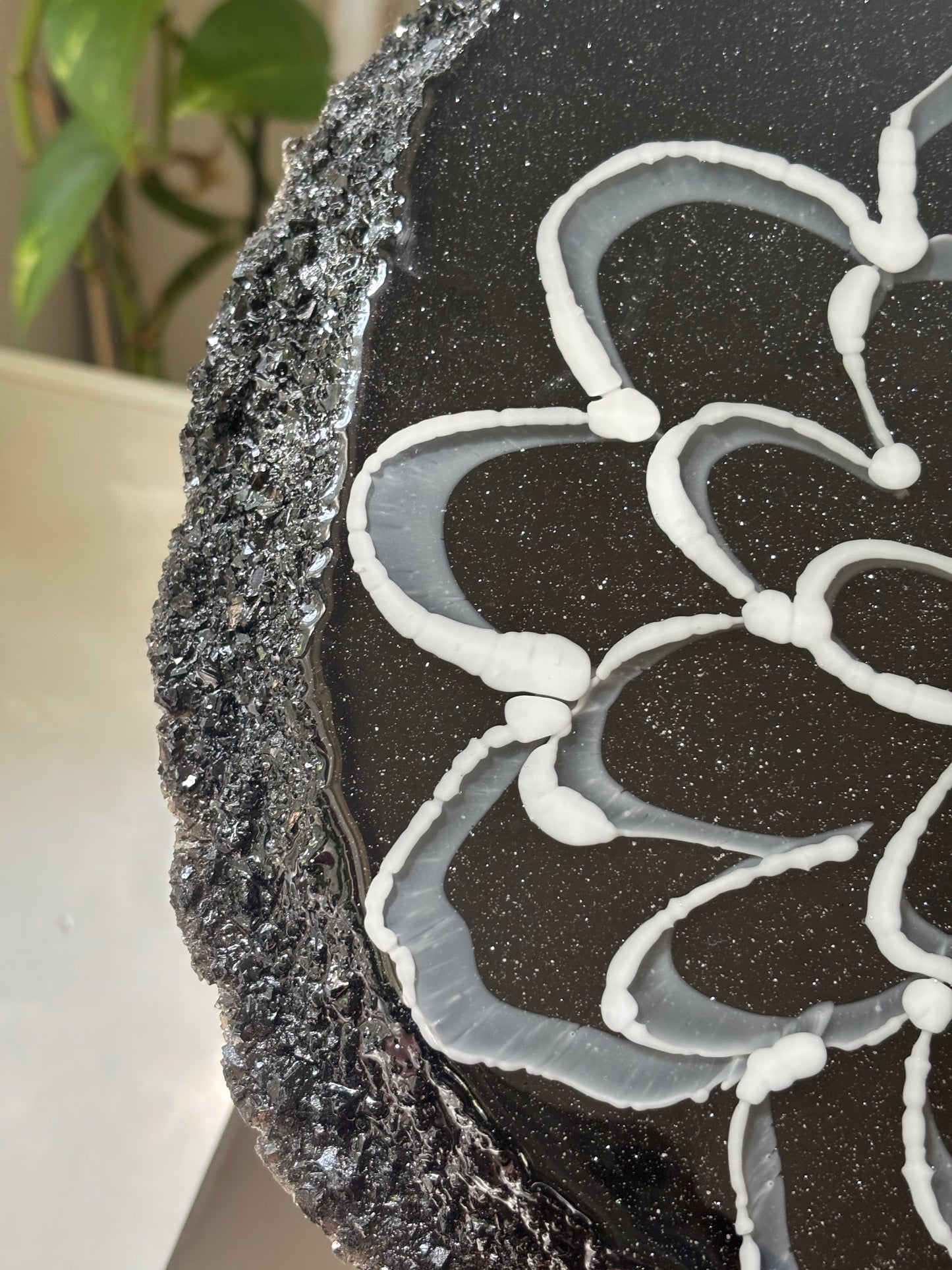 Black & white large crystal tray